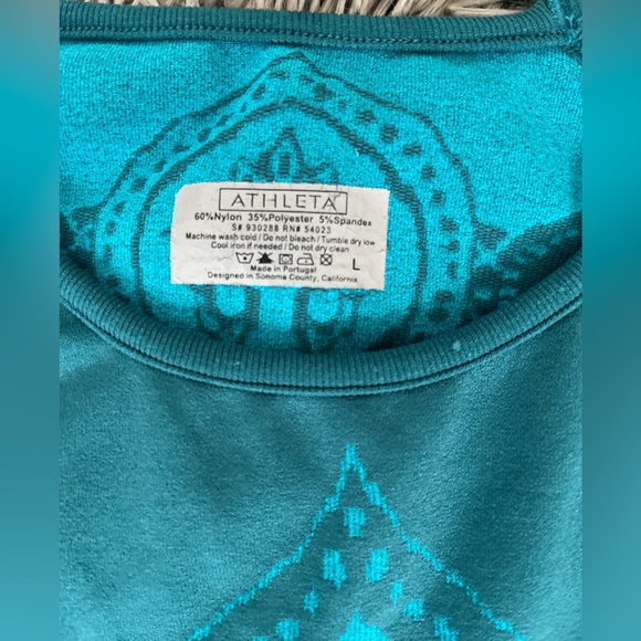 Athleta Turqoise Teal Moroccan Print Long Sleeve Performance Tee Top SZ: L - Picture 6 of 7